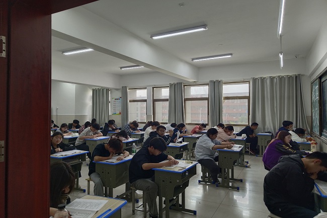 24-25第二次月考.jpg